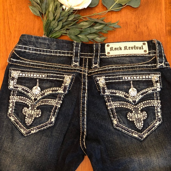 Rock Revival Skinny Jeans! - Picture 2 of 7